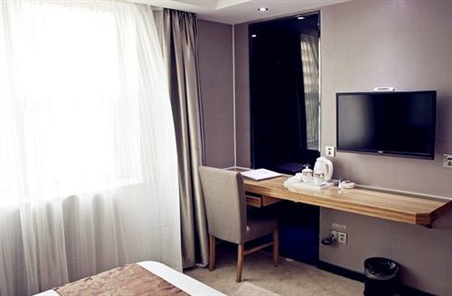 Super 8 Hotel Fuzhou Railway Station West Екстер'єр фото